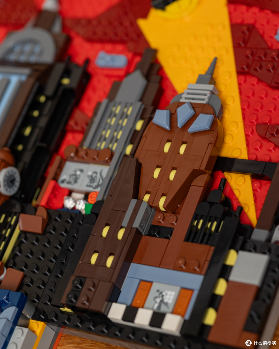 献给黑暗骑士迷的华美情书——LEGO 76271蝙蝠侠：动画版哥谭市套装