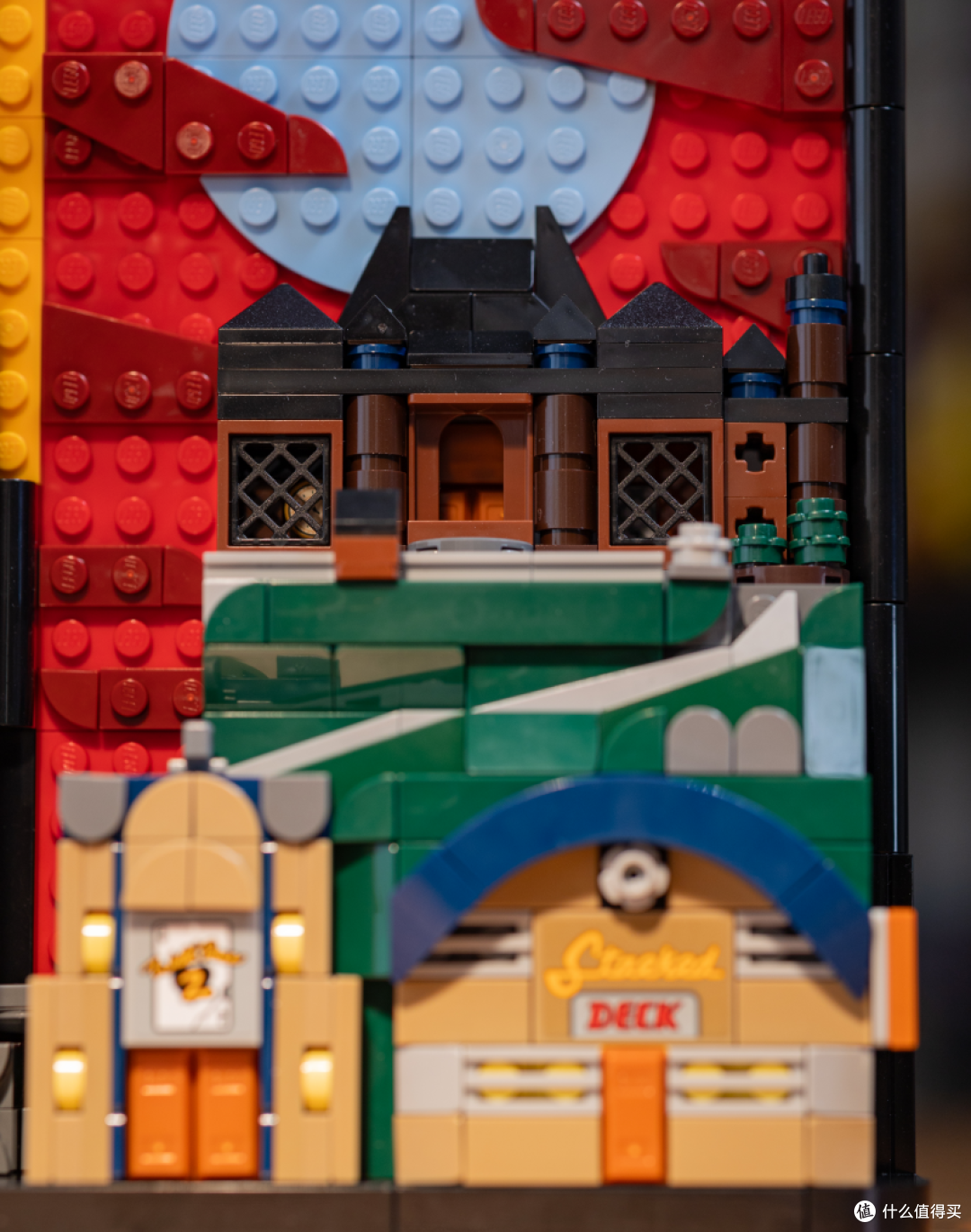 献给黑暗骑士迷的华美情书——LEGO 76271蝙蝠侠：动画版哥谭市套装