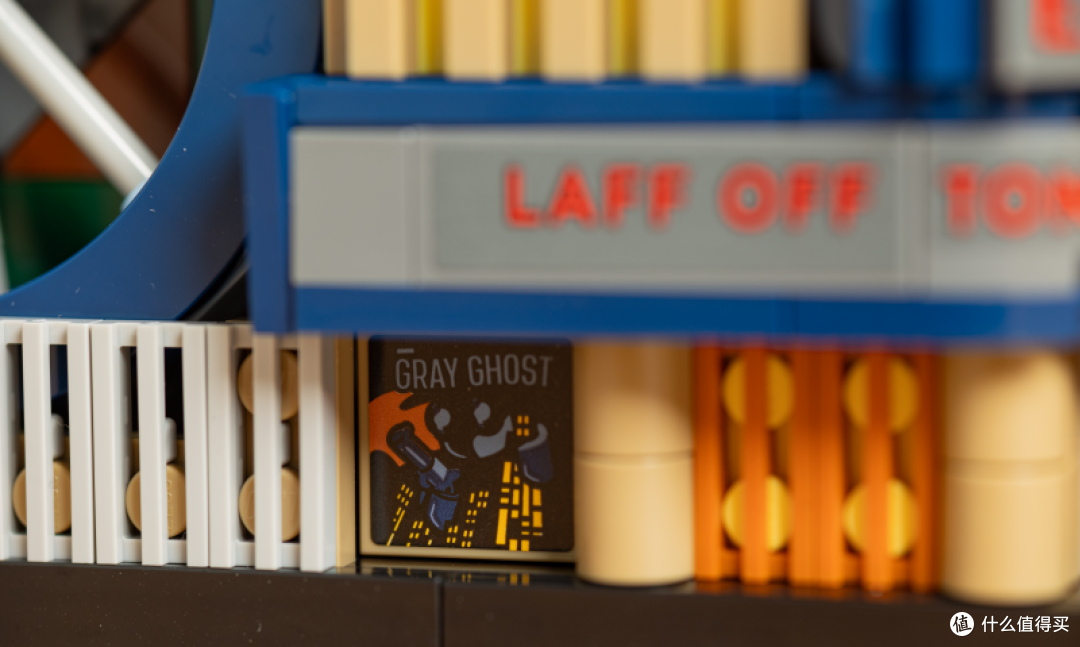 献给黑暗骑士迷的华美情书——LEGO 76271蝙蝠侠：动画版哥谭市套装