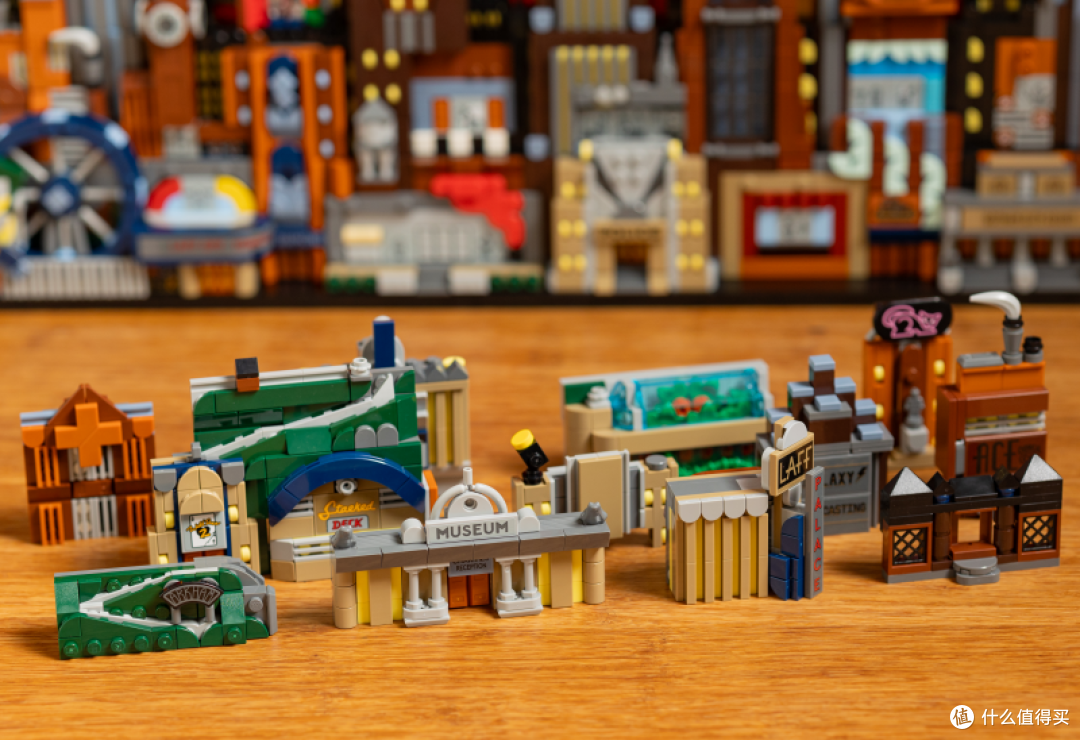 献给黑暗骑士迷的华美情书——LEGO 76271蝙蝠侠：动画版哥谭市套装