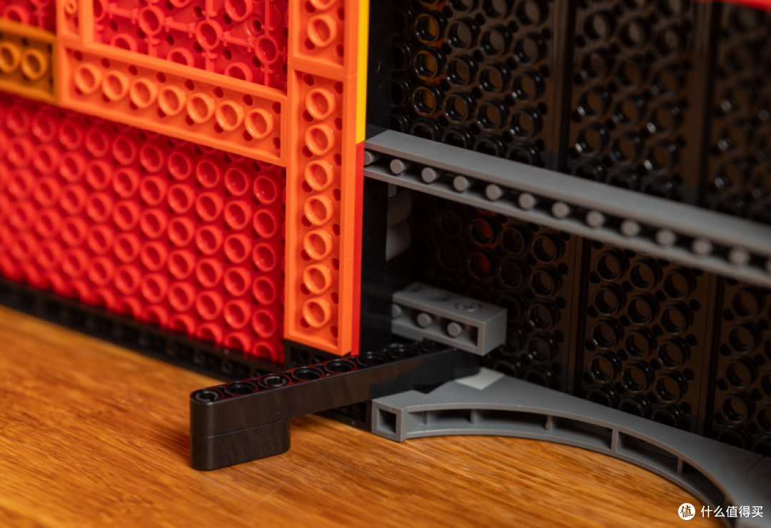 献给黑暗骑士迷的华美情书——LEGO 76271蝙蝠侠：动画版哥谭市套装