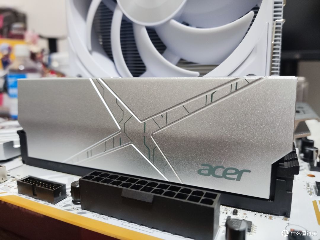 Acer HT200 DDR5-6400超频内存条——主打电竞的高频内存,性能究竟如何?