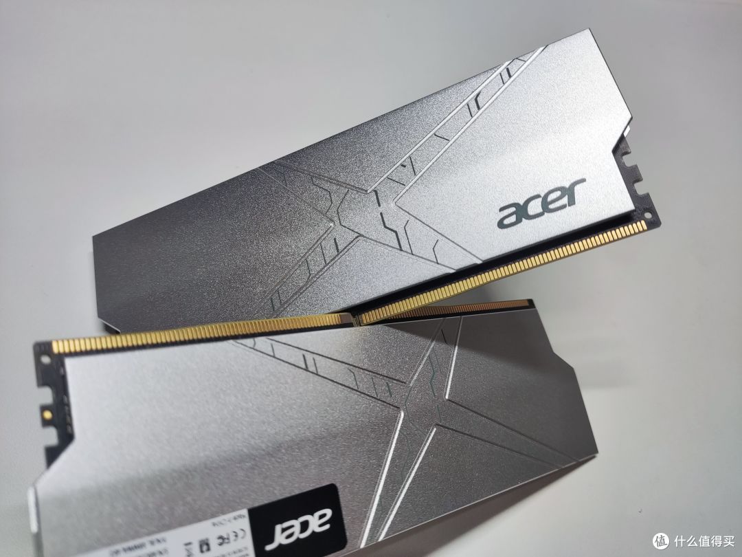 Acer HT200 DDR5-6400超频内存条——主打电竞的高频内存,性能究竟如何?