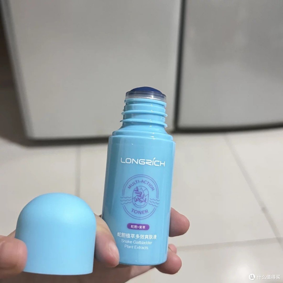 探索蛇胆植萃多效爽肤液的神奇奥秘