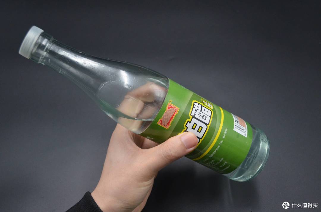 白衣服发黄怎么办？加一点这个，搓一搓，瞬间洁净如新