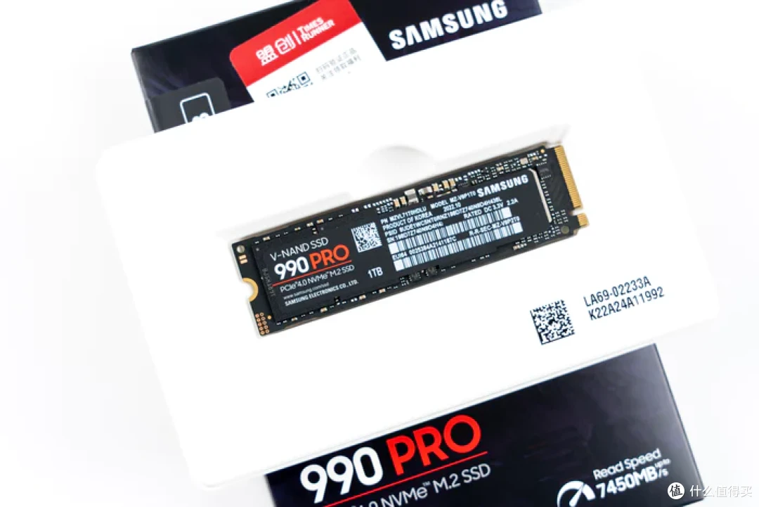 特立独行双龙限定—iGame Z790甲辰智龙+海韵甲辰青龙+索泰4080S月白+联力飒01装机分享
