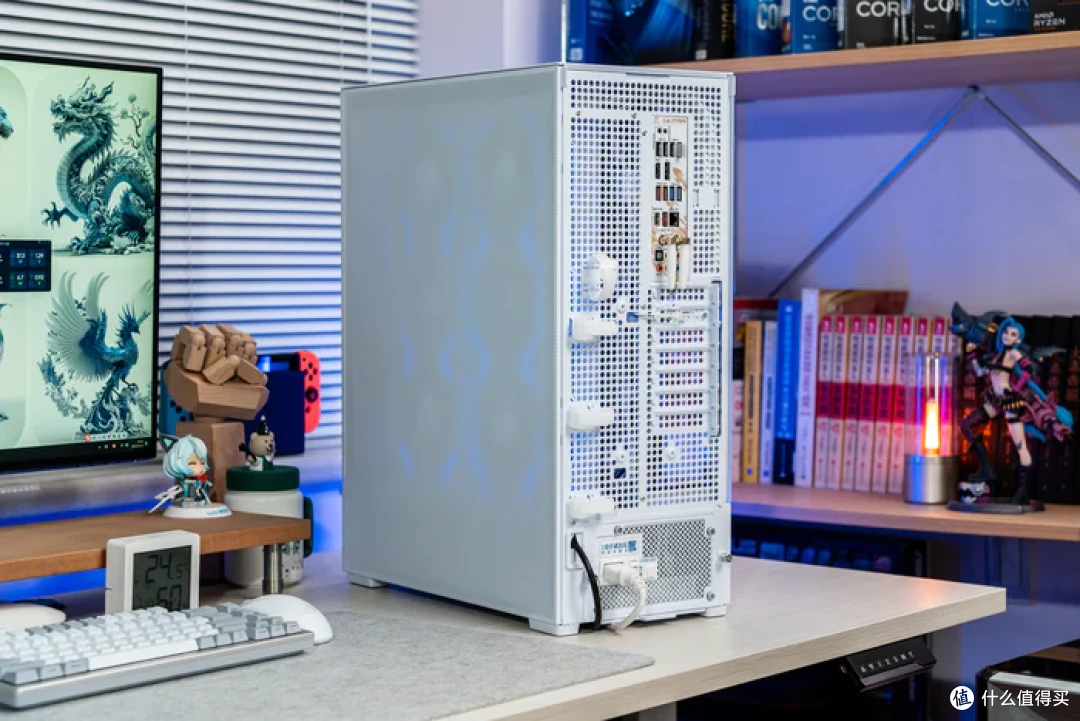 特立独行双龙限定—iGame Z790甲辰智龙+海韵甲辰青龙+索泰4080S月白+联力飒01装机分享