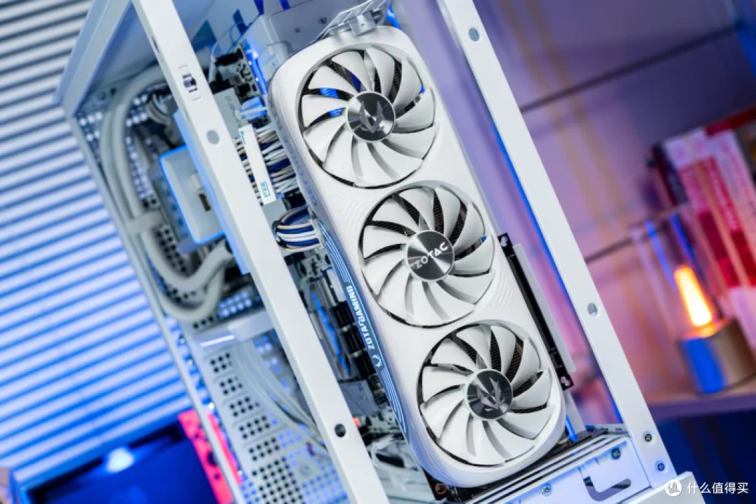 特立独行双龙限定—iGame Z790甲辰智龙+海韵甲辰青龙+索泰4080S月白+联力飒01装机分享
