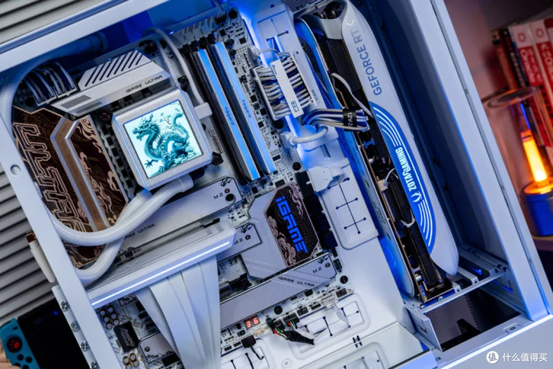 特立独行双龙限定—iGame Z790甲辰智龙+海韵甲辰青龙+索泰4080S月白+联力飒01装机分享