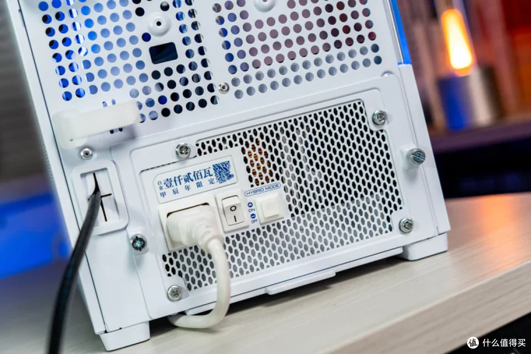 特立独行双龙限定—iGame Z790甲辰智龙+海韵甲辰青龙+索泰4080S月白+联力飒01装机分享