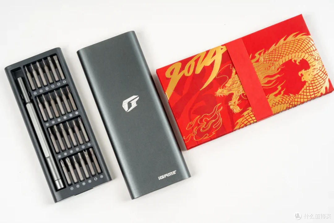特立独行双龙限定—iGame Z790甲辰智龙+海韵甲辰青龙+索泰4080S月白+联力飒01装机分享