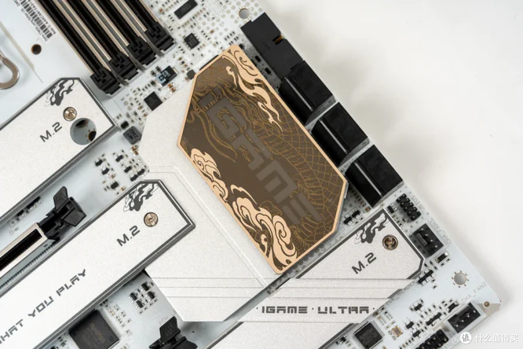 特立独行双龙限定—iGame Z790甲辰智龙+海韵甲辰青龙+索泰4080S月白+联力飒01装机分享