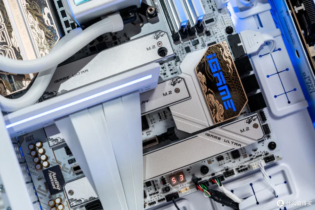 特立独行双龙限定—iGame Z790甲辰智龙+海韵甲辰青龙+索泰4080S月白+联力飒01装机分享