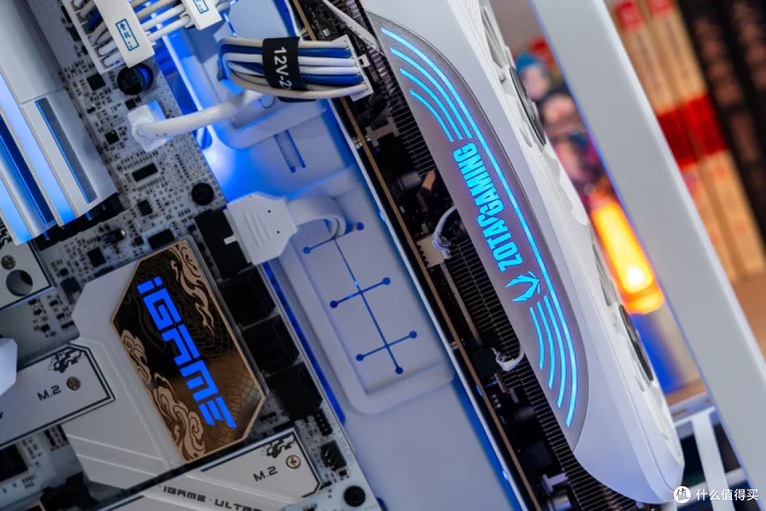 特立独行双龙限定—iGame Z790甲辰智龙+海韵甲辰青龙+索泰4080S月白+联力飒01装机分享