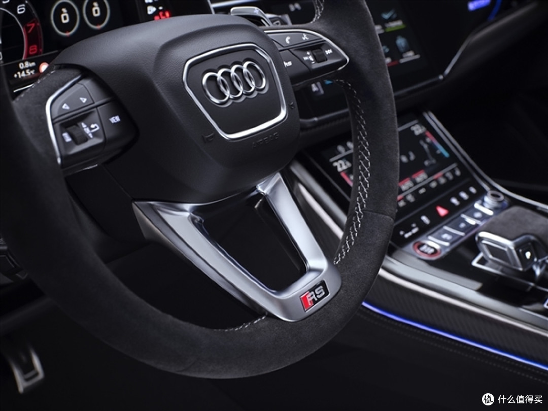奥迪RS Q8 Performance刷新纽博格林北环纪录,成为最速量产SUV,预计明年国内上市