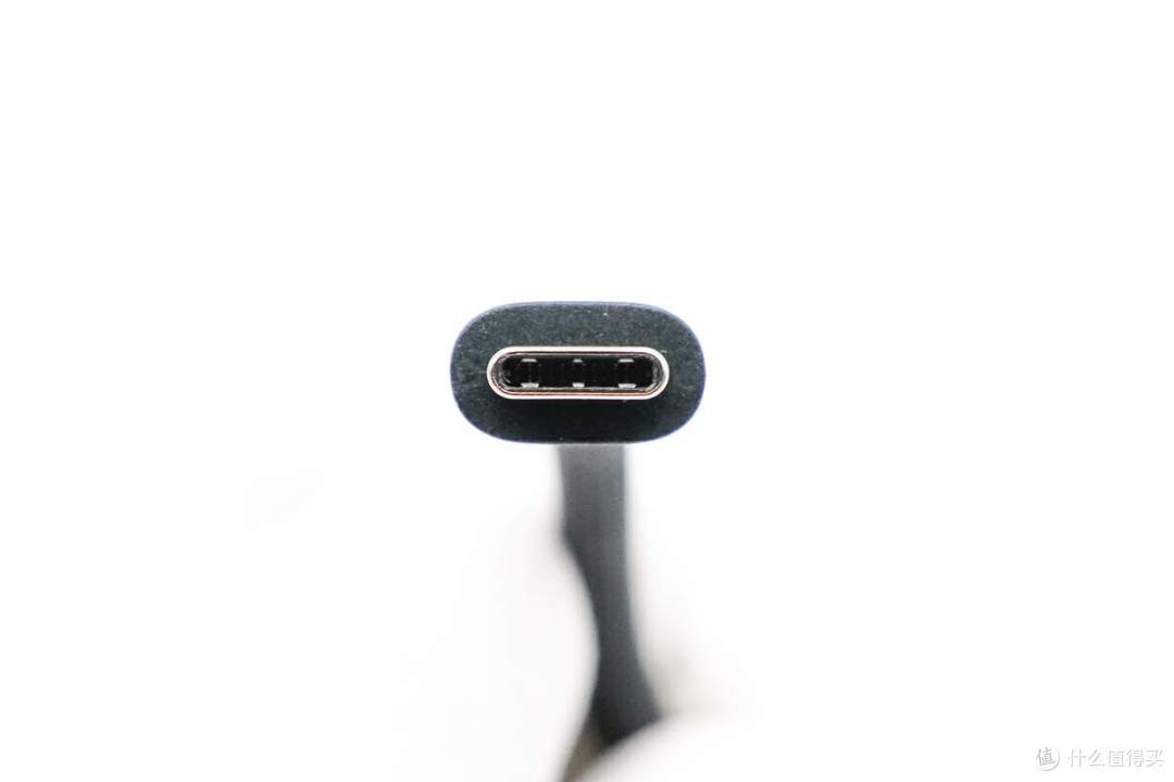 支持小米120W私有+240W PD快充+满血 40Gbps传输,小米6A USB4编织高速数据线评测