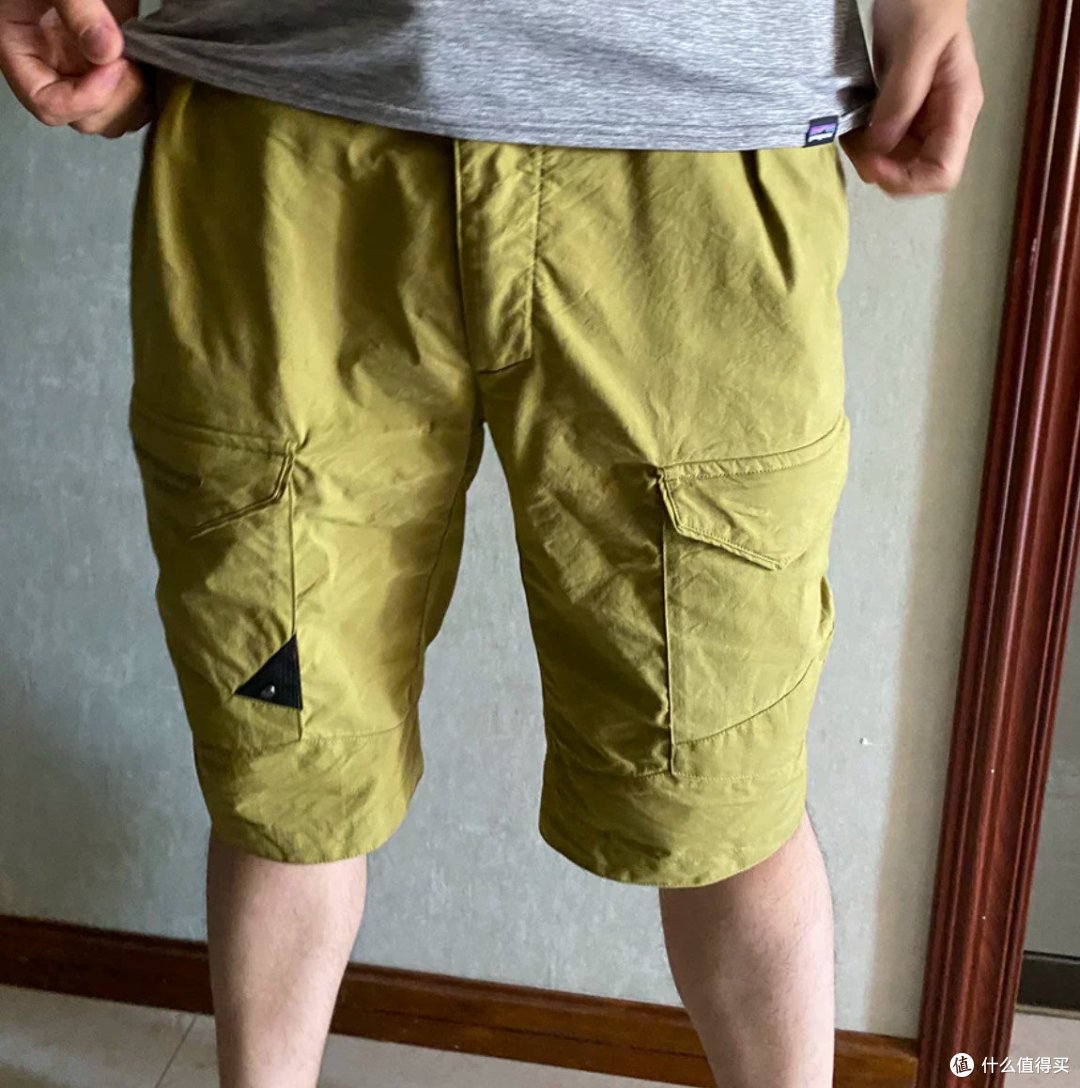 夏季短裤怎么选?棉麻,涤纶,还是多袋裤?
