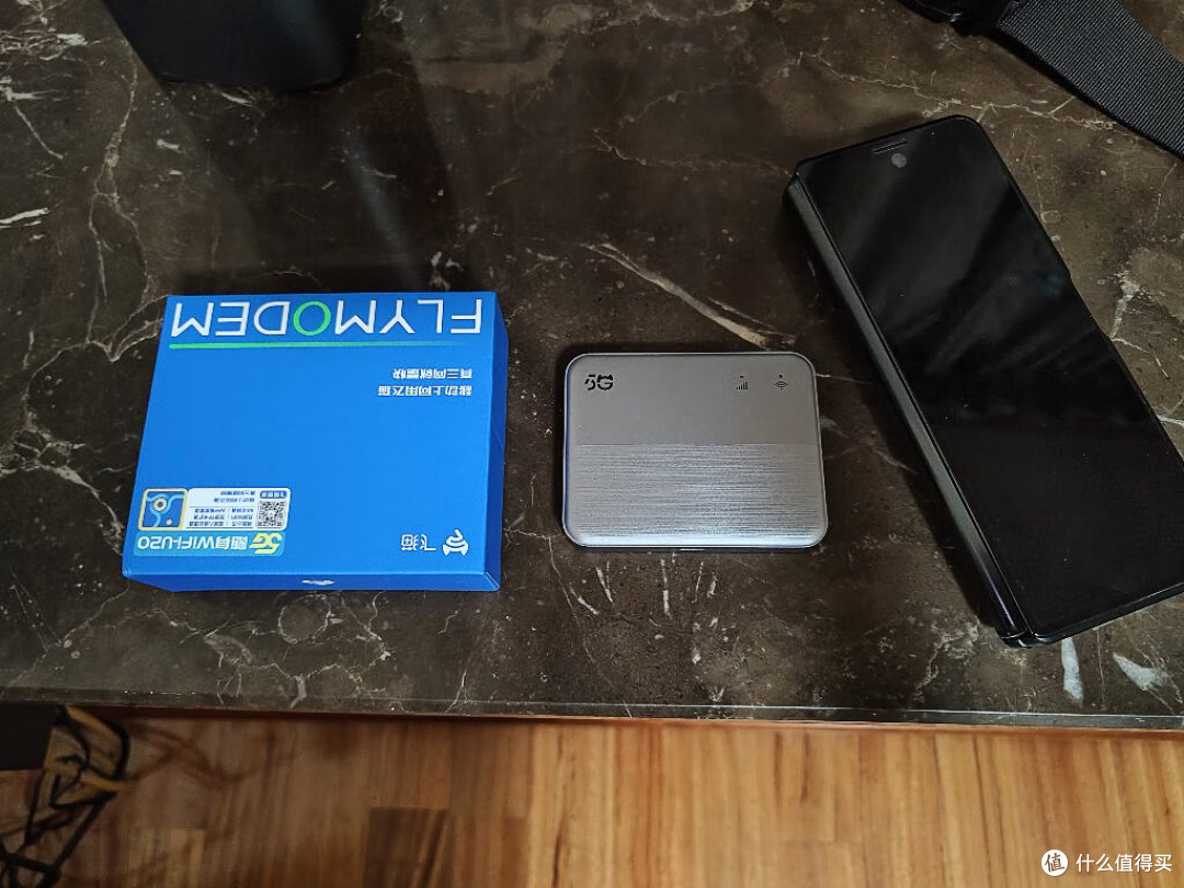 飞猫U20：5G随身WiFi，还能当移动硬盘用