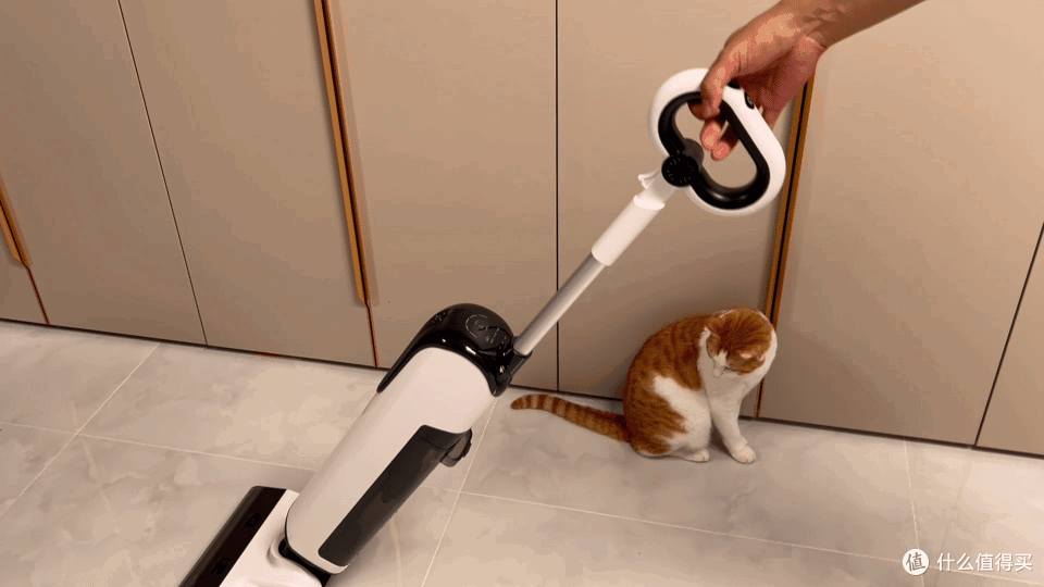 618洗地机黑马友望推入式到底好用么？友望（uwant）、美的、顺造洗地机哪个牌子好？