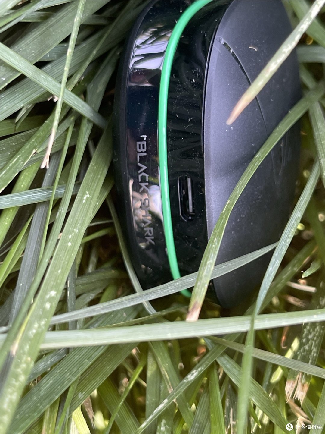 黑鲨凤鸣蓝牙耳机,你的音乐世界从此不同凡响!