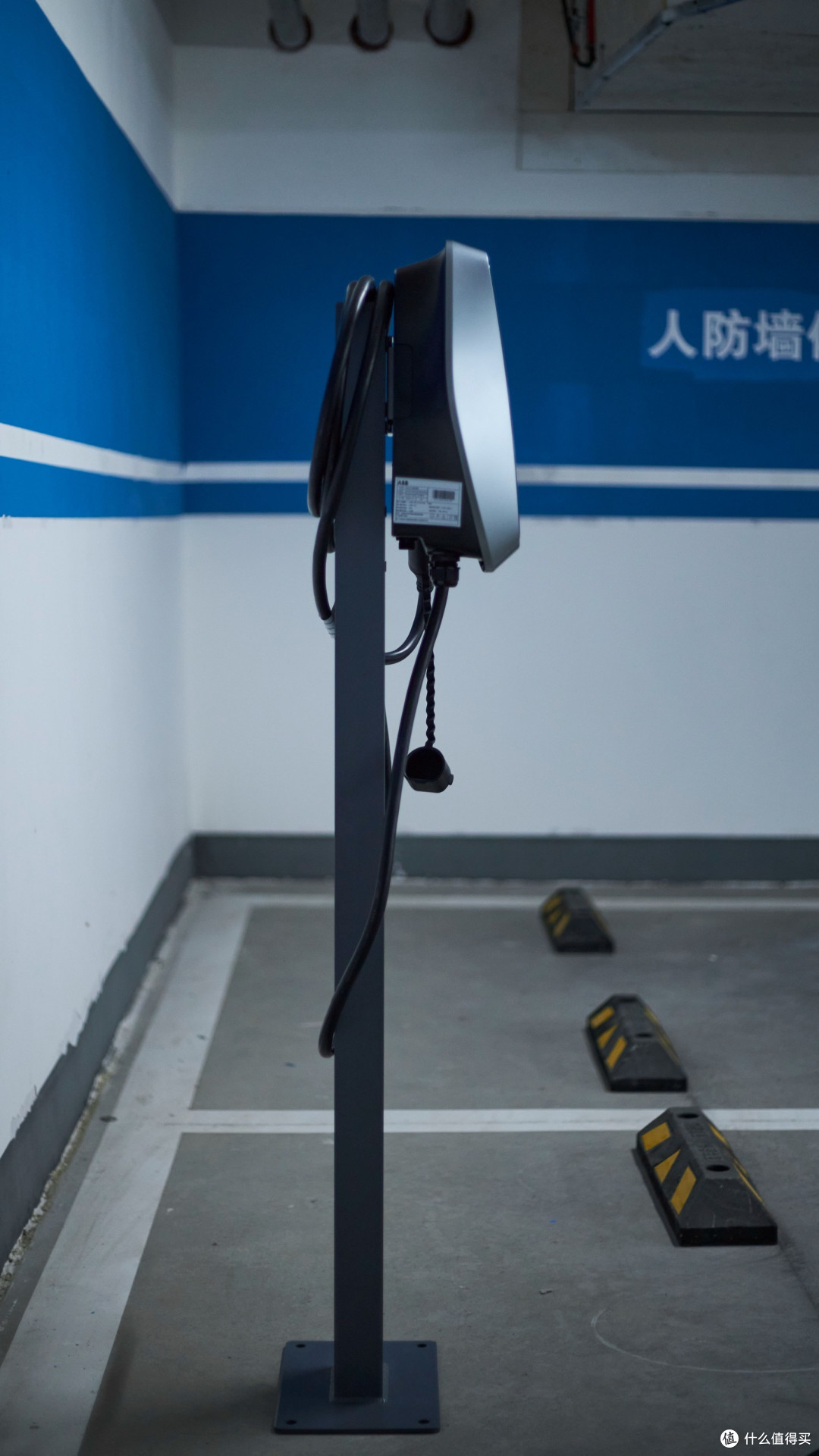 ABB白昼夜阑充电桩，为便捷充电而生