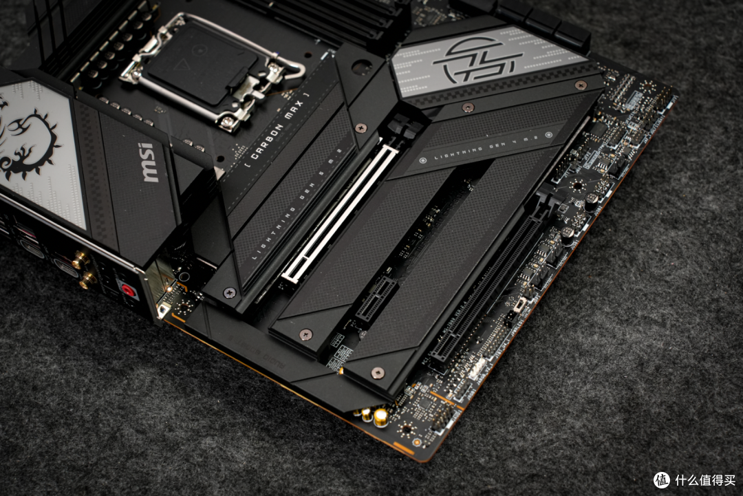 3K元段最强Z790?微星MPG Z790 CARBON MAX WIFI II暗黑主板开箱+拆解