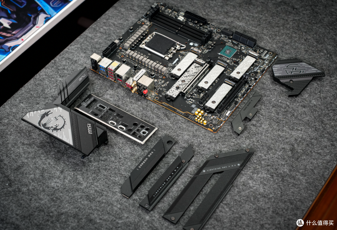 3K元段最强Z790?微星MPG Z790 CARBON MAX WIFI II暗黑主板开箱+拆解