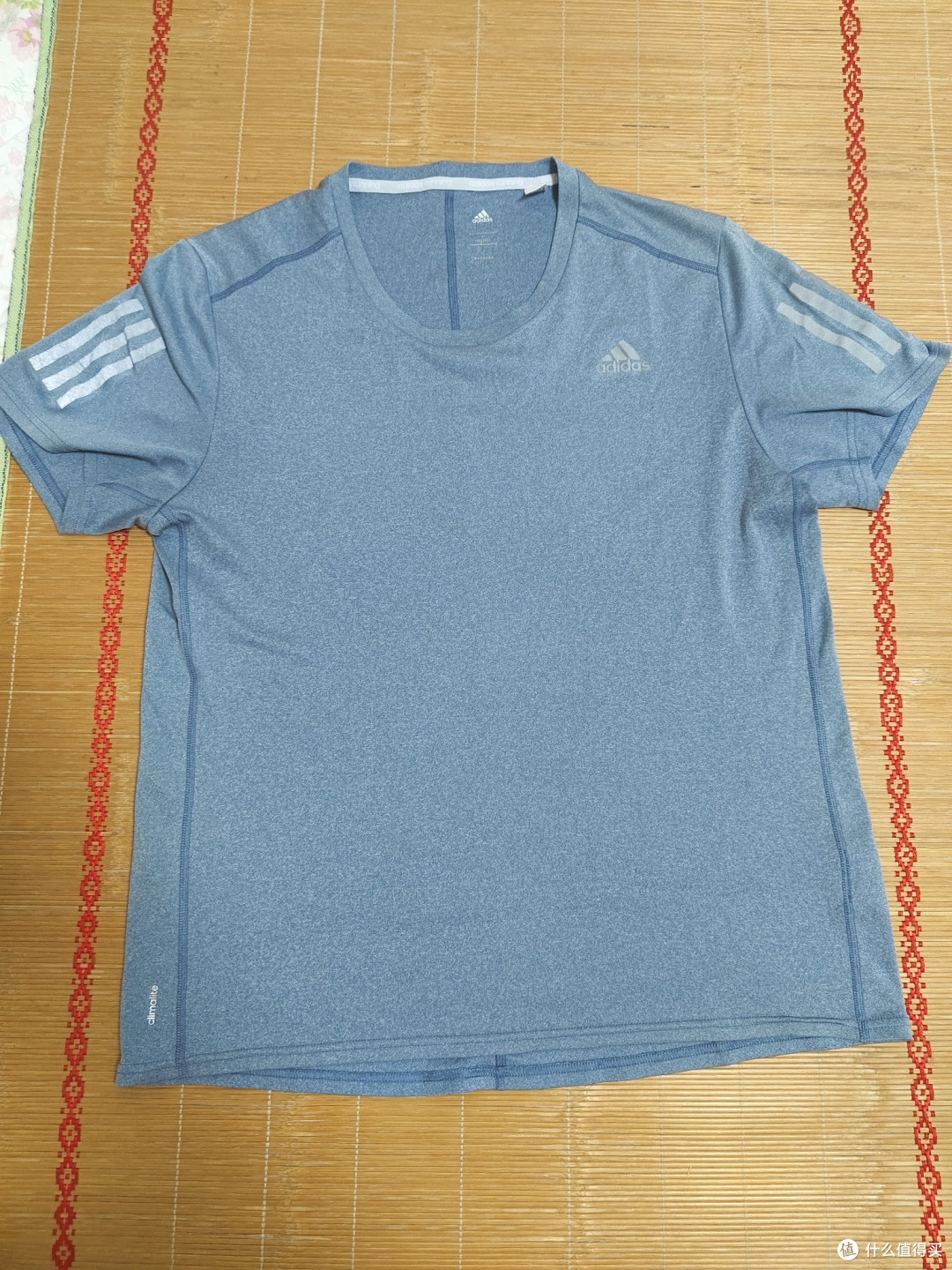很好穿的adidas夏季速干上衣