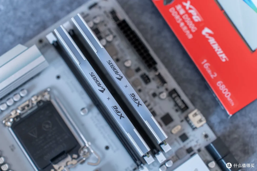 电竞氛围拉满、颜值性能兼顾丨B760M冰雕X+龙耀D500G超频实战