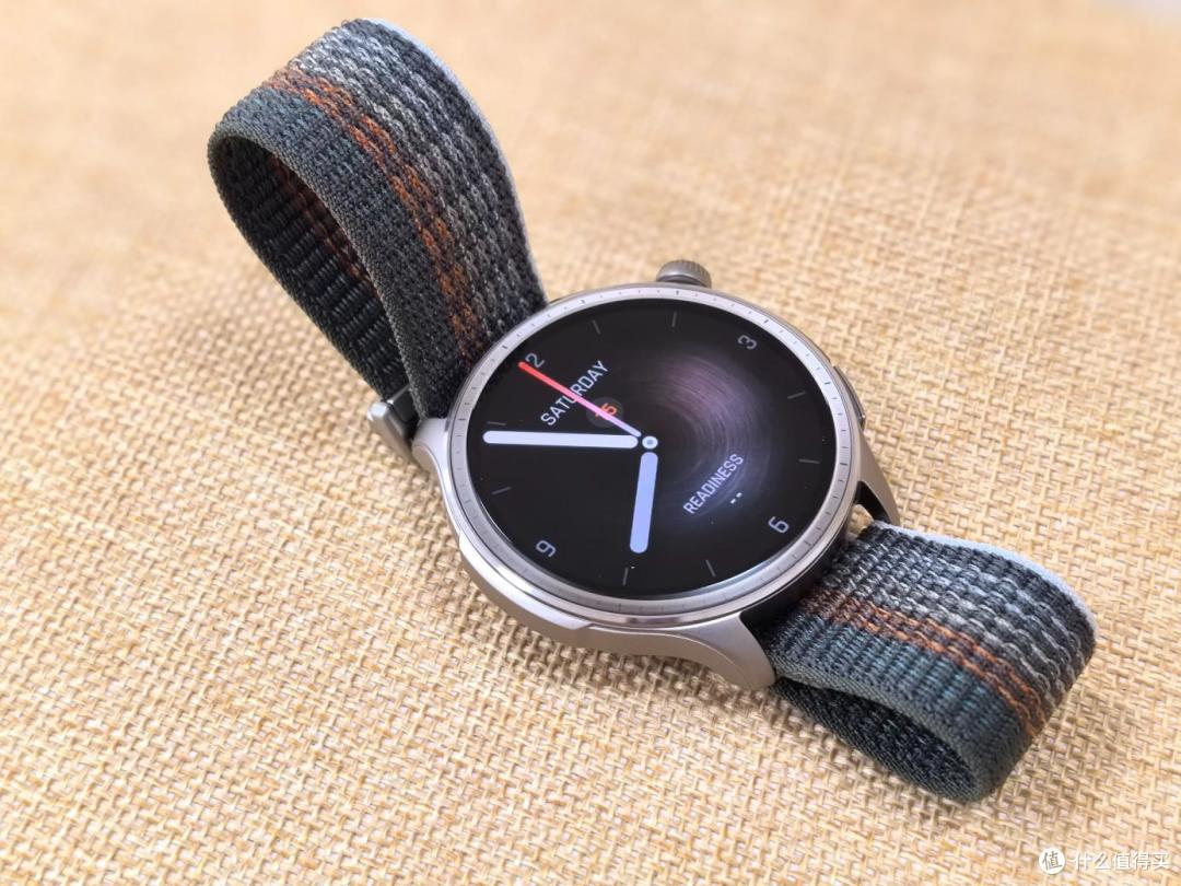 华米Amazfit balance手表,健康骑行好伴侣
