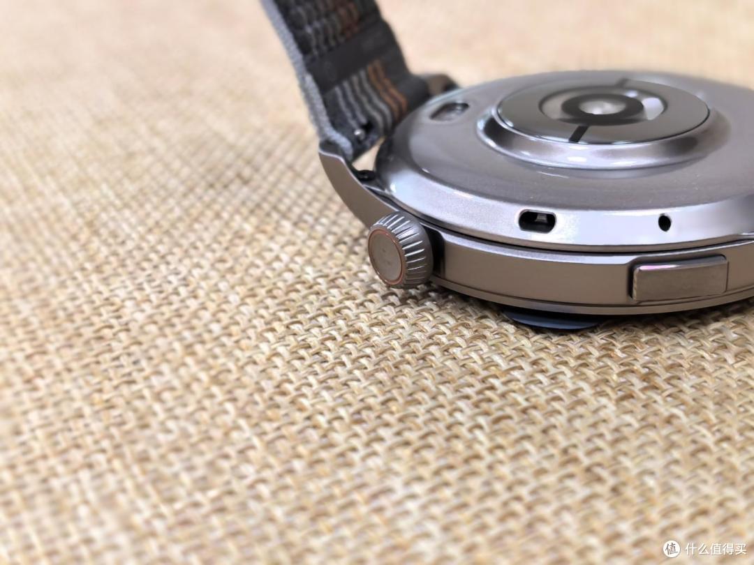 华米Amazfit balance手表,健康骑行好伴侣