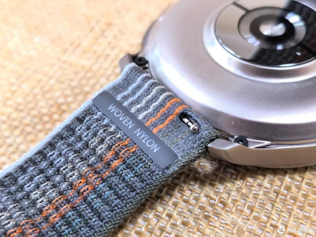 华米Amazfit balance手表,健康骑行好伴侣
