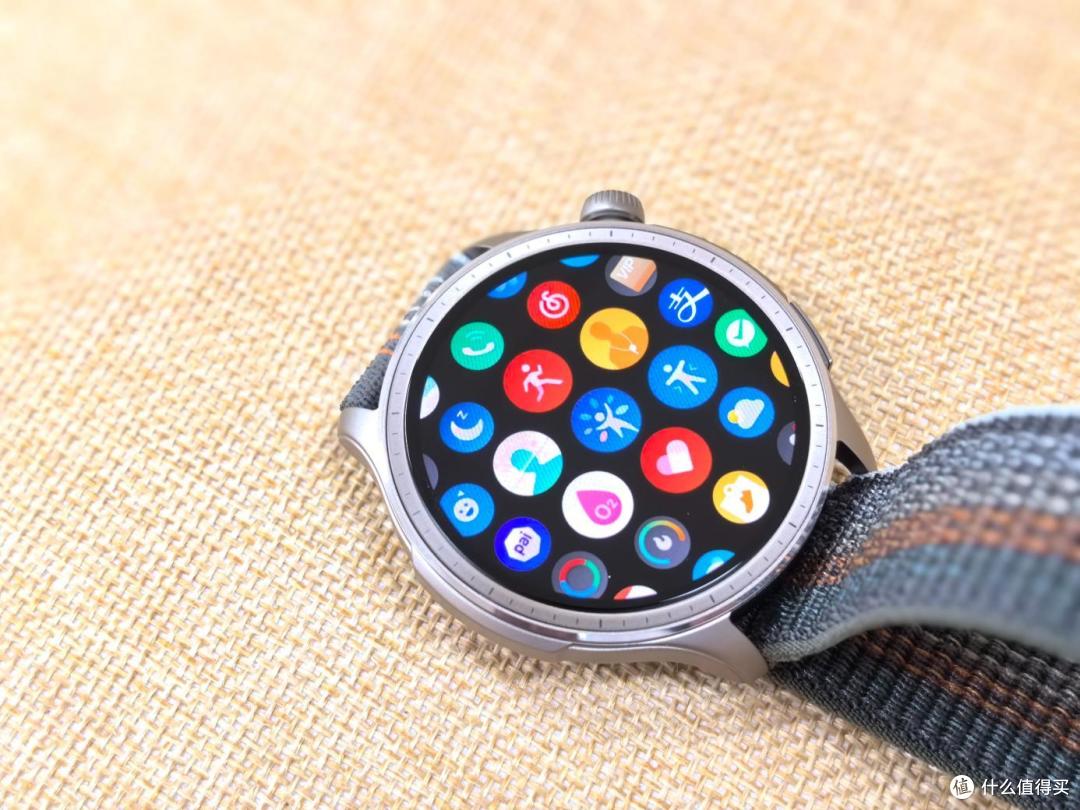 华米Amazfit balance手表,健康骑行好伴侣