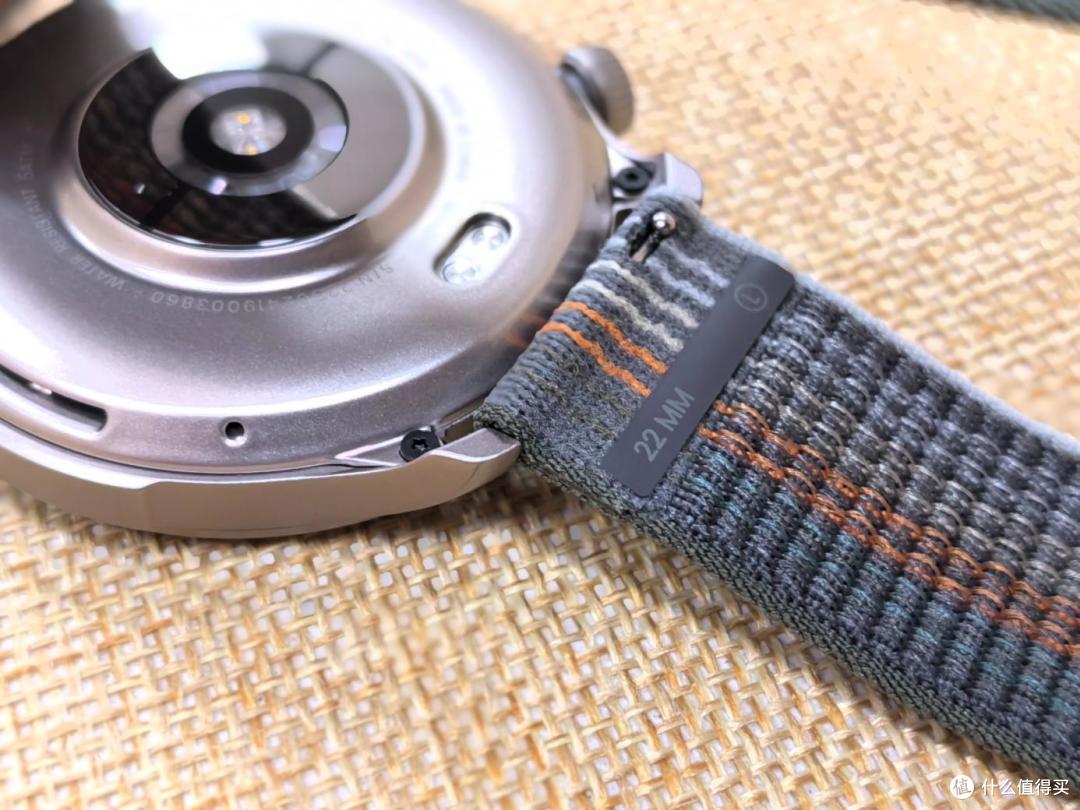 华米Amazfit balance手表,健康骑行好伴侣