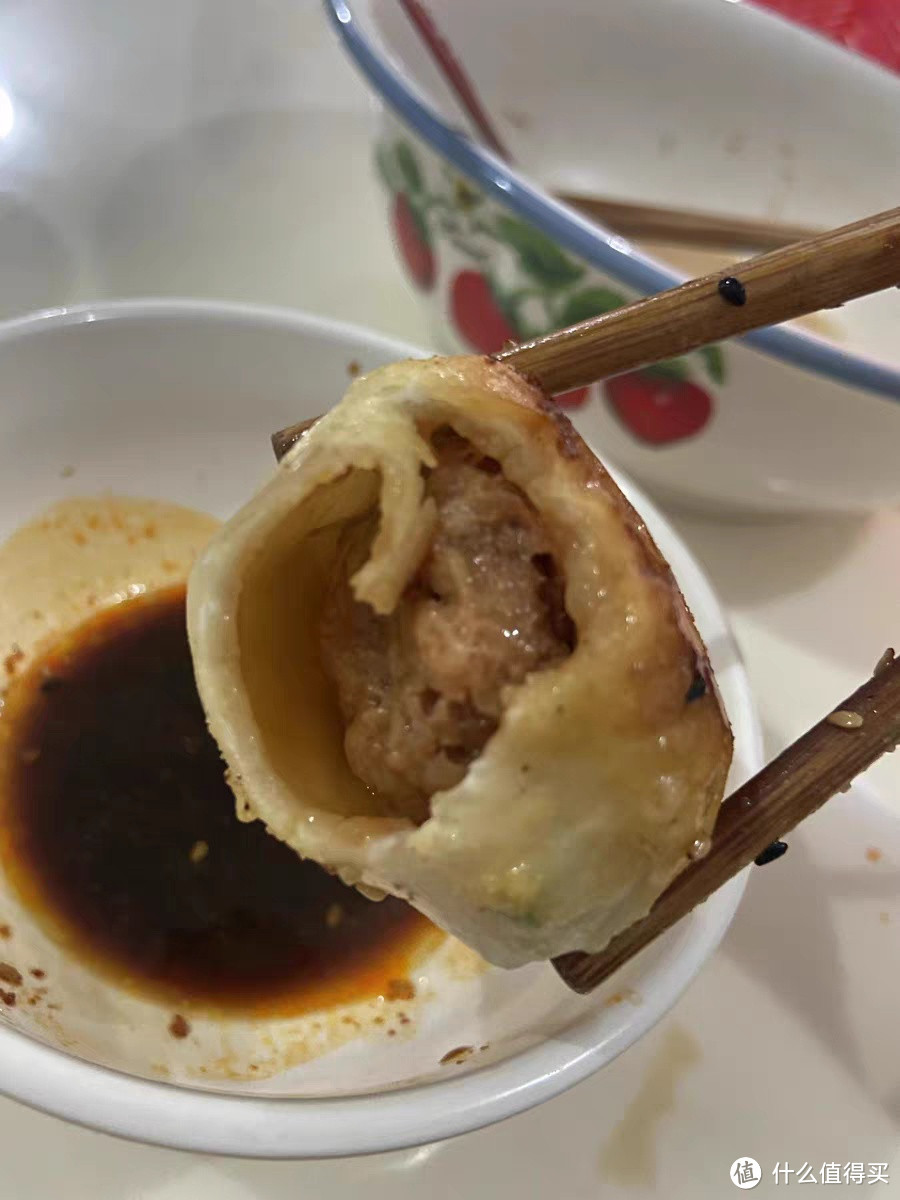 美味不可挡：杨过上海招牌鲜肉生煎包