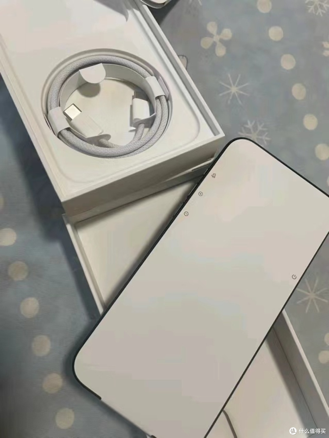 苹果iPhone 15 Plus，性能与创新完美结合！