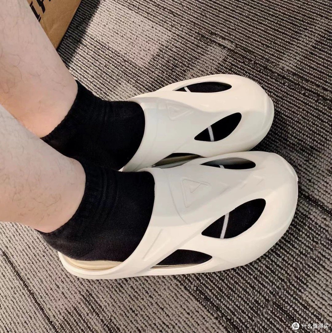 匹克飞鱼态极溯溪鞋:轻盈穿越,自然之旅的优选
