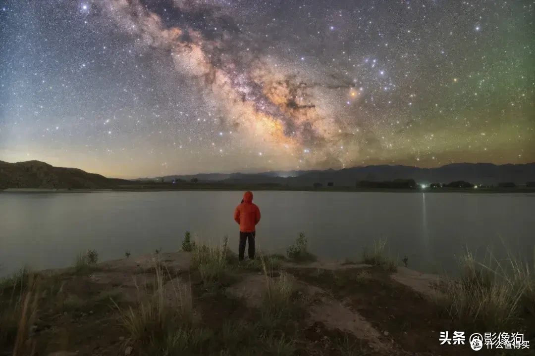 星空摄影大师揭秘:求登与王鹏的技术流“追星”之旅