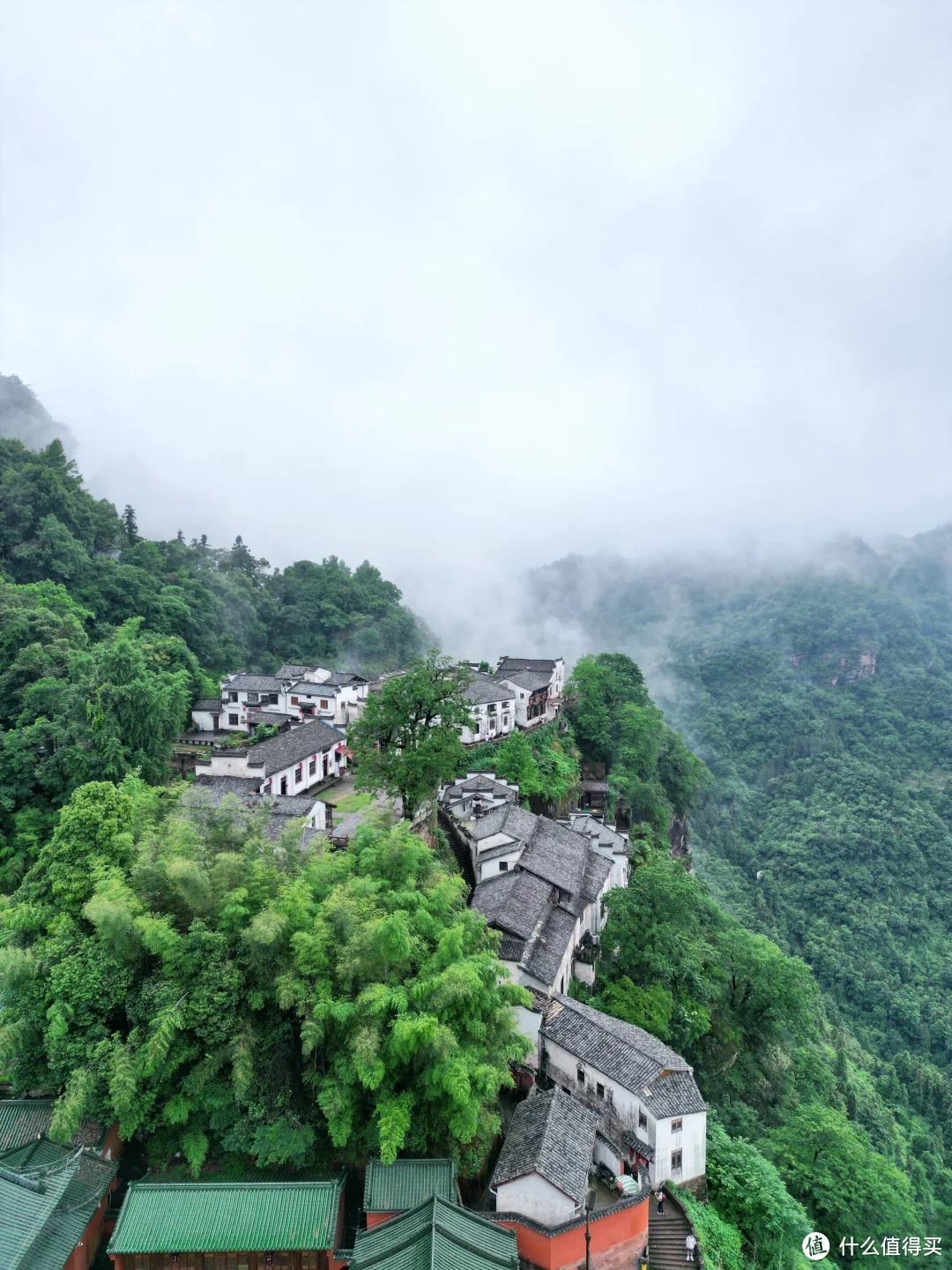 别去挤黄山了，来看看这个道教仙山吧！