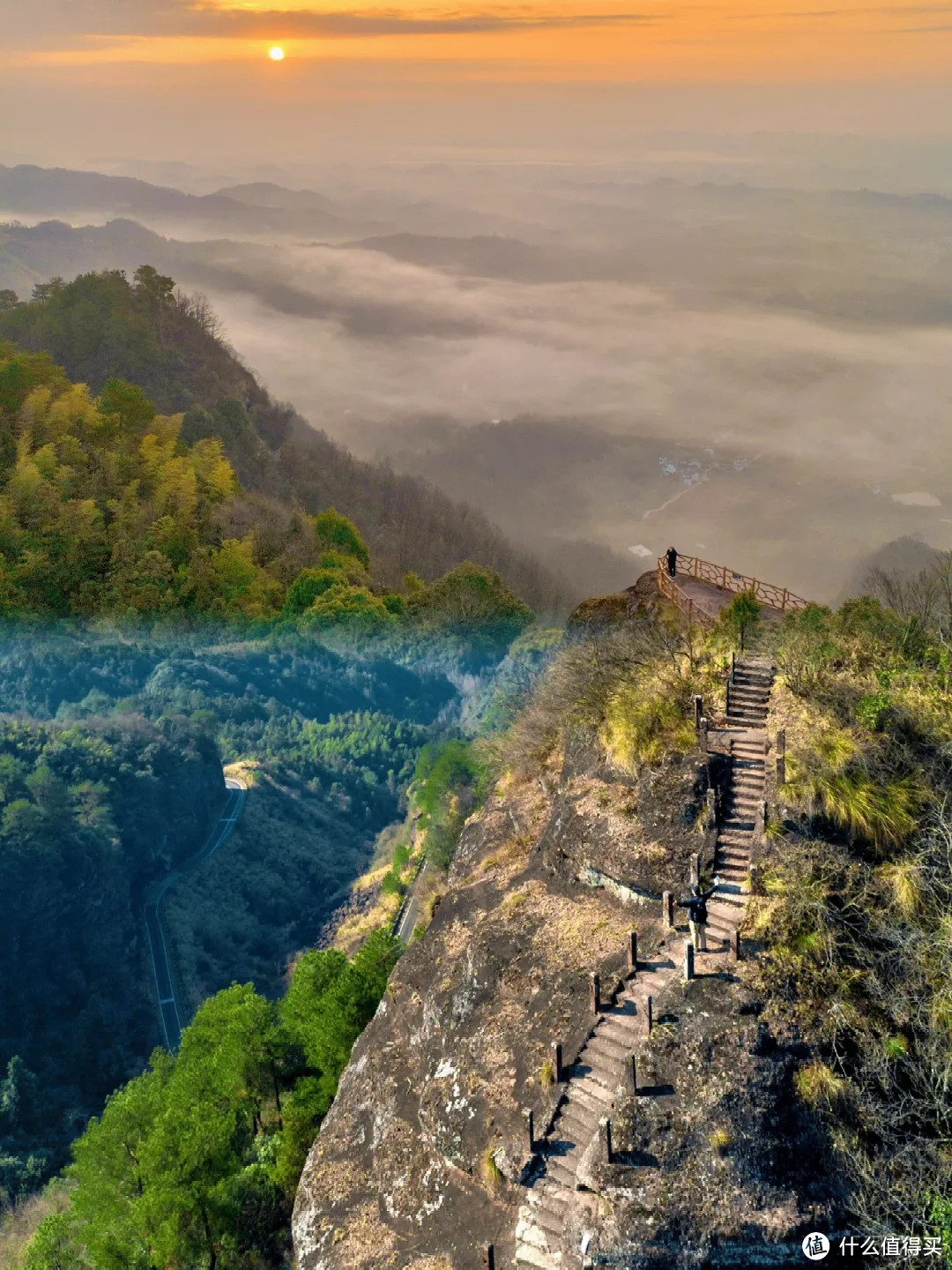 别去挤黄山了，来看看这个道教仙山吧！