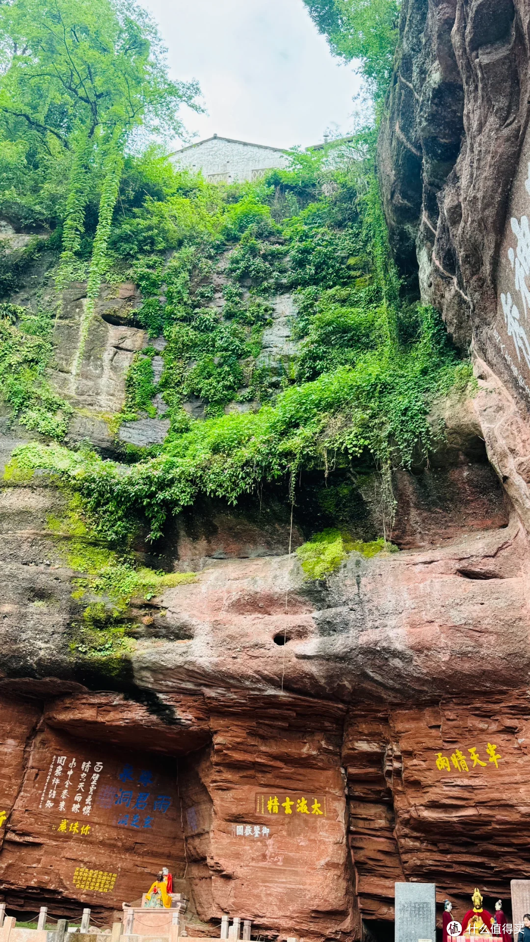 别去挤黄山了，来看看这个道教仙山吧！