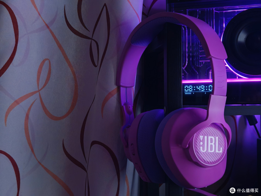 专业游戏耳机推荐：JBL QUANTUM 360值得买