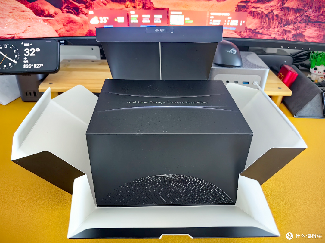 绿联首款全闪四盘位私有云 DXP480T Plus 开箱赏析【无测评】