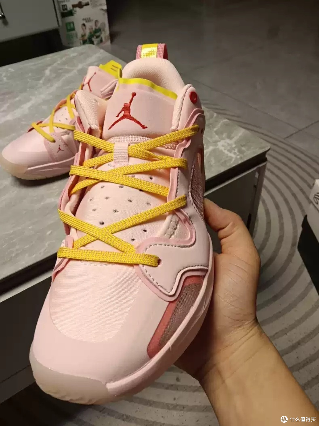 Air Jordan 37阿德巴约猛男粉