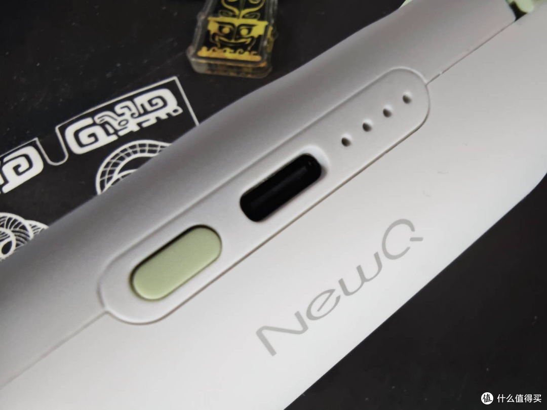 再也不怕外出AppleWatch没电了——NEWQ苹果手表充电器
