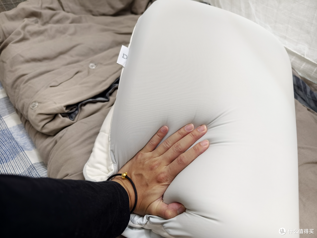升级你的睡眠：米家记忆棉深睡枕真实体验分享