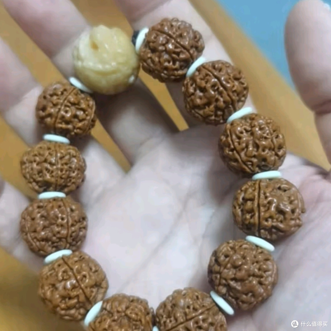 一串在手,福运绵长!妍韵珠宝五瓣金刚菩提子手串,佛韵悠长!