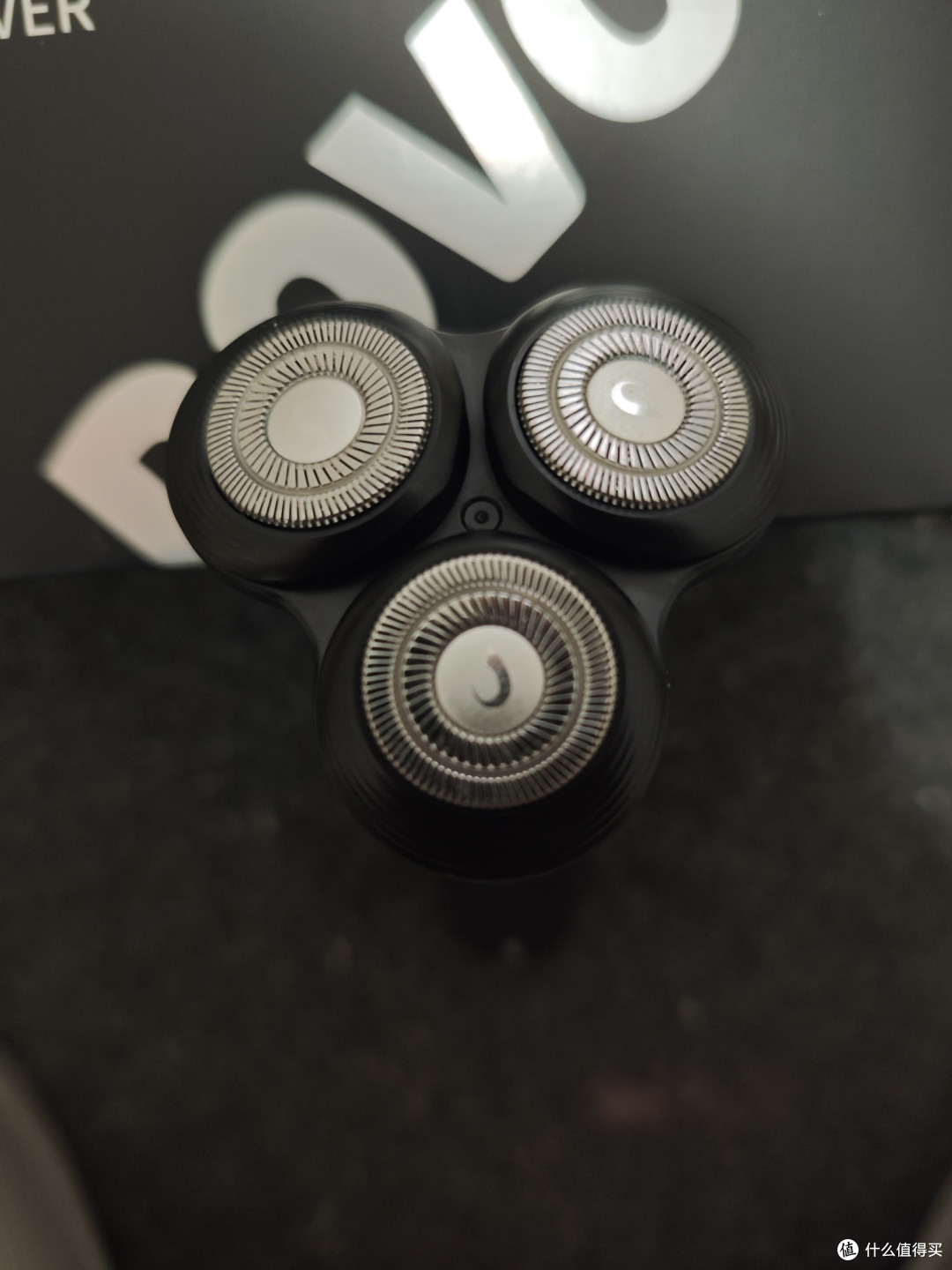 奔腾PQ9501，让你轻松告别胡渣烦恼！