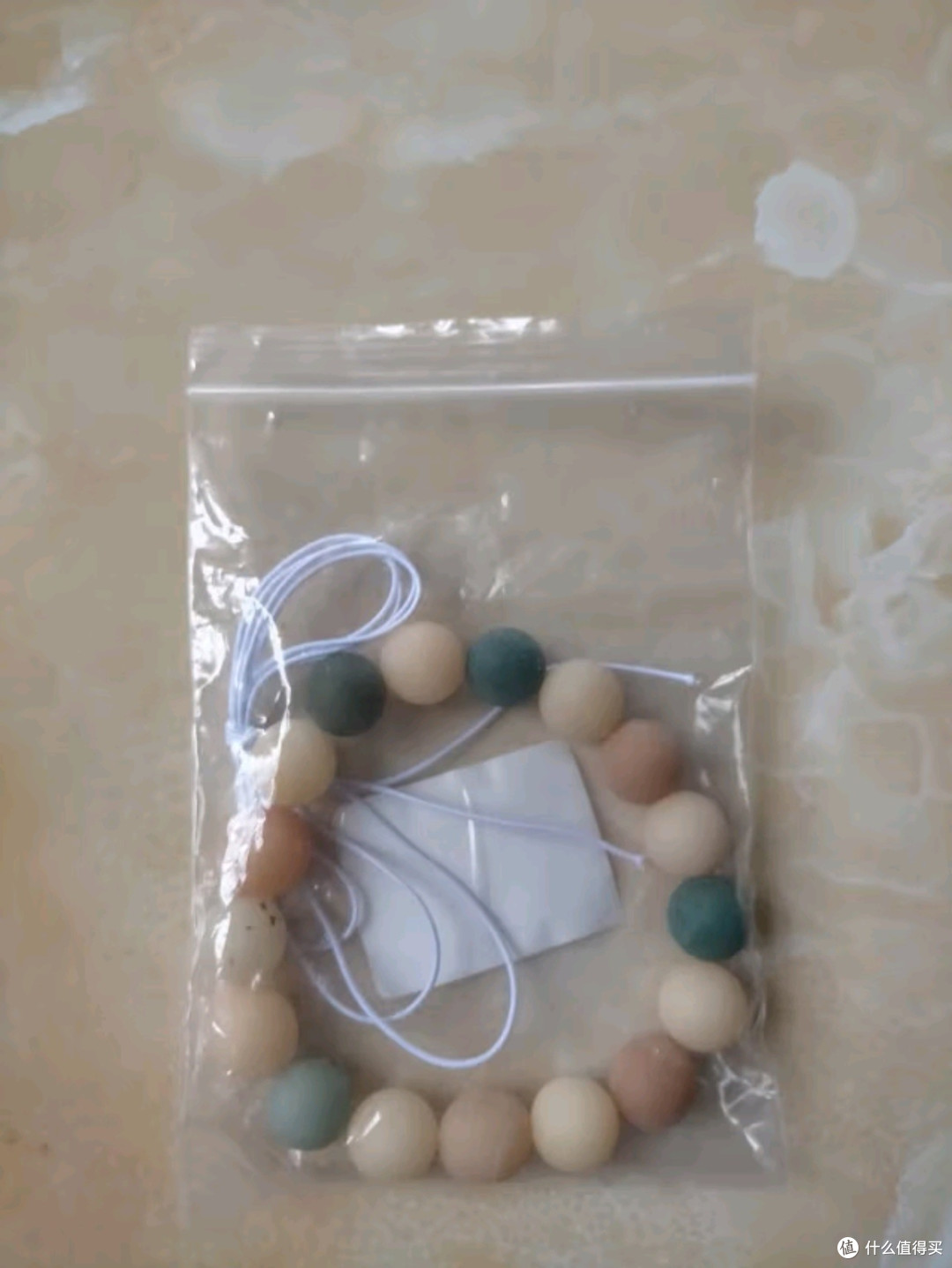 可以自己制作的色彩斑斓的菩提子手串,很有成就感