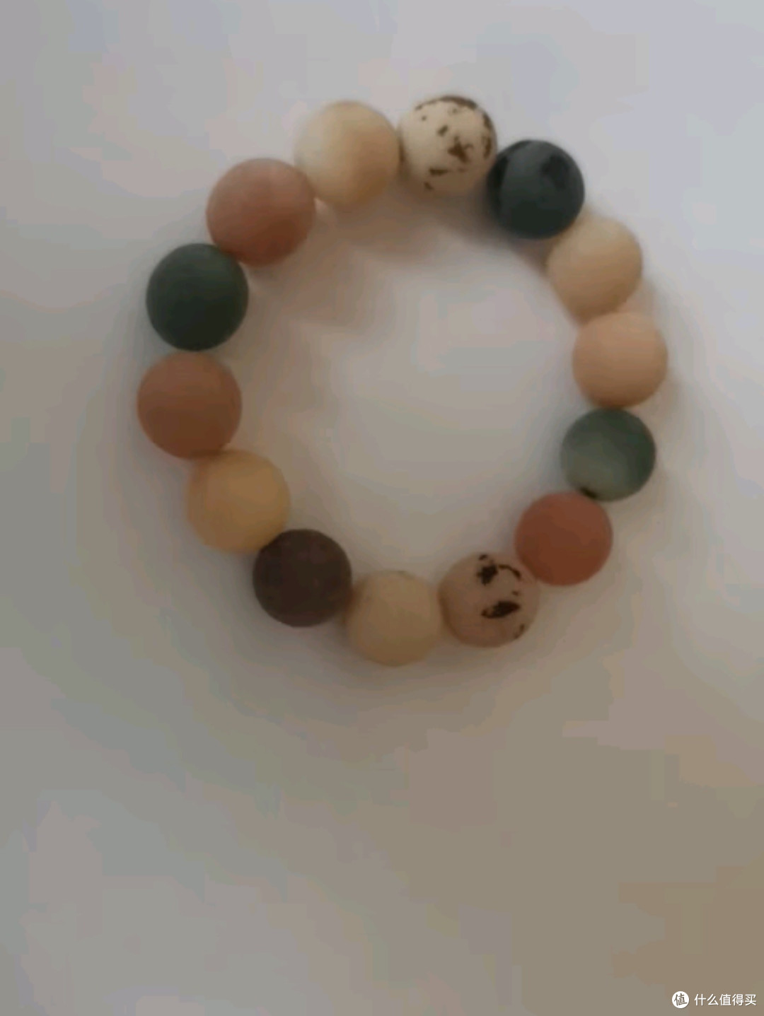 可以自己制作的色彩斑斓的菩提子手串,很有成就感
